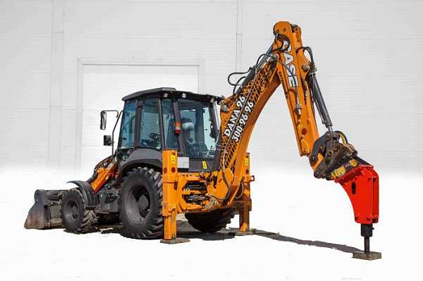 Трамбовка на базе экскаватора-погрузчика