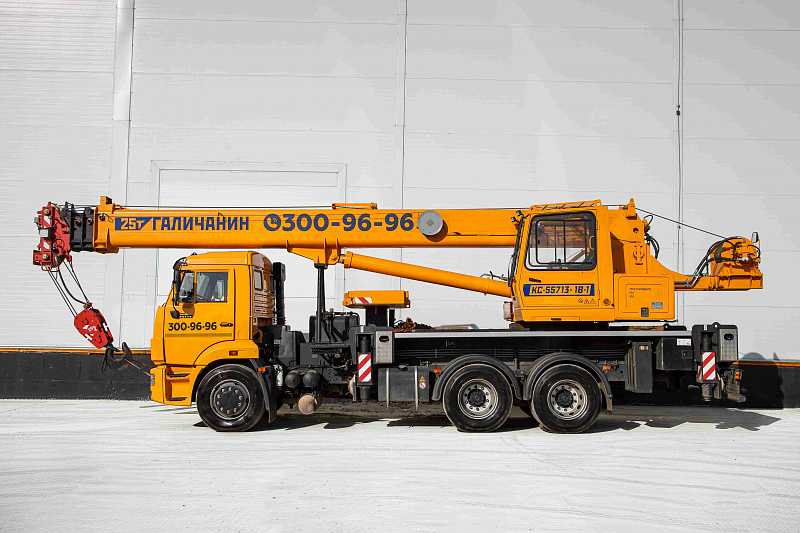 Автокран КАМАЗ – кран 25 т, стрела 22 м