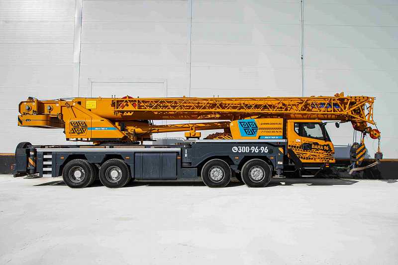 Автокран XCMG XCT70_S – кран 70 т, стрела 42 м