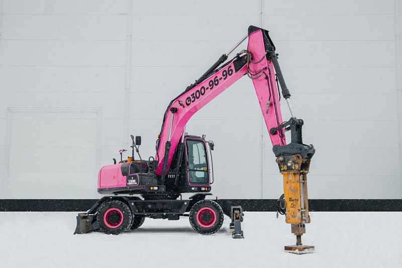 Трамбовка на базе колесного полноповоротного экскаватора