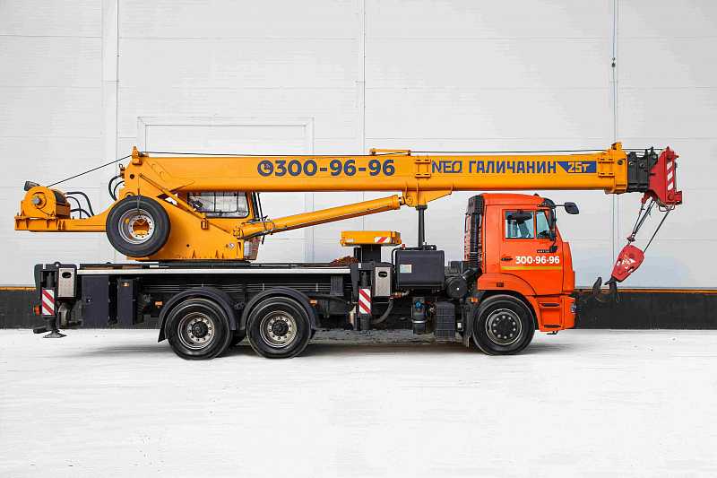 Автокран КАМАЗ – кран 25 т, стрела 31 м
