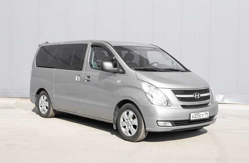 Минивэн HYUNDAI STAREX, 7 мест